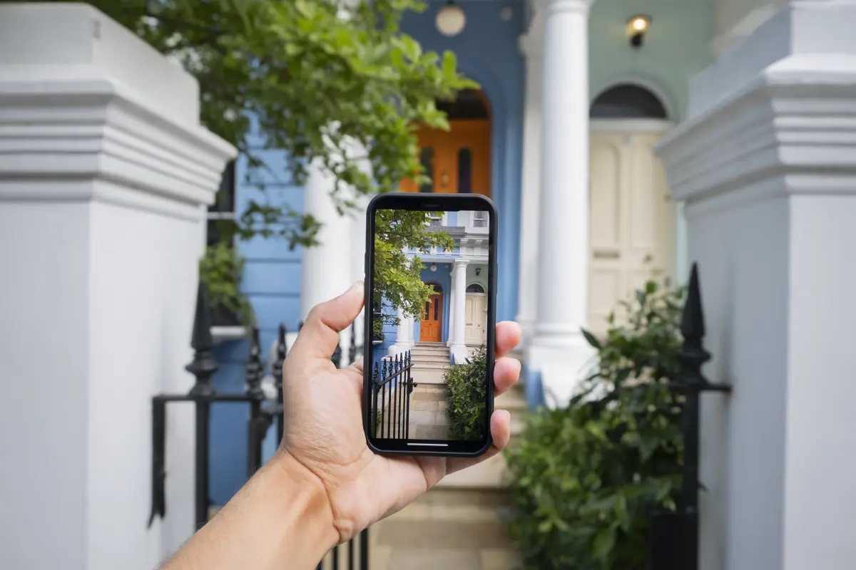 Virtual professional for real estate services