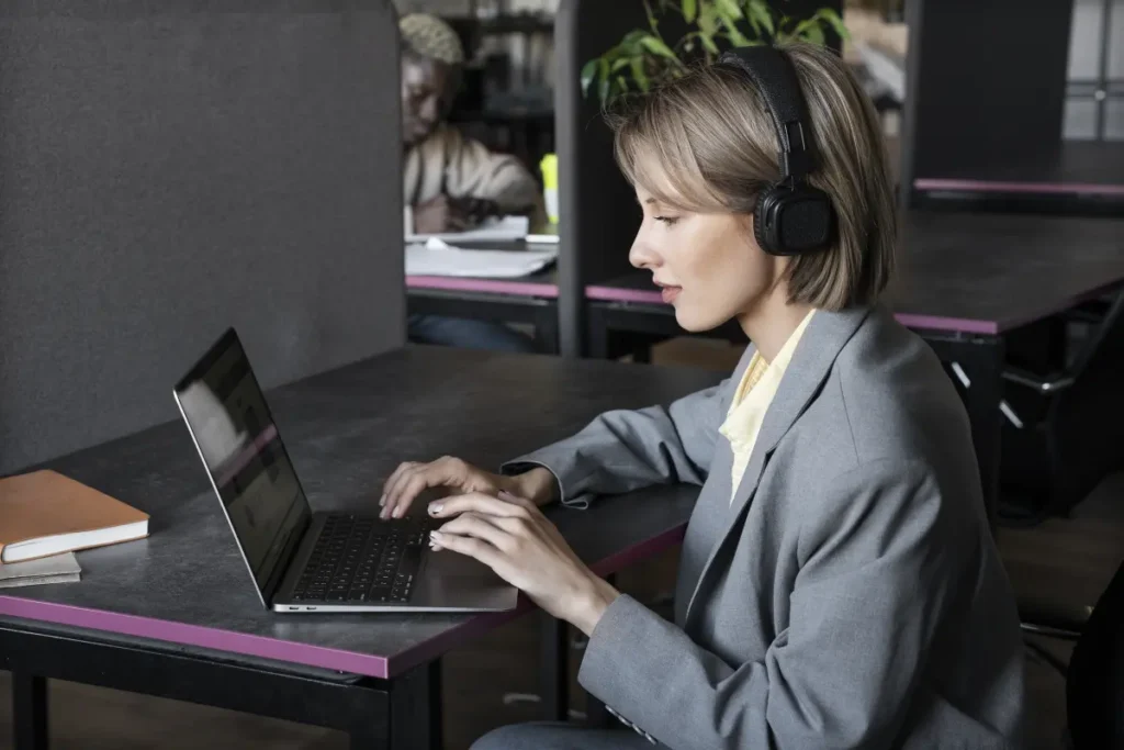 How Virtual Executive Assistants Save Founders 20+ Hours Weekly